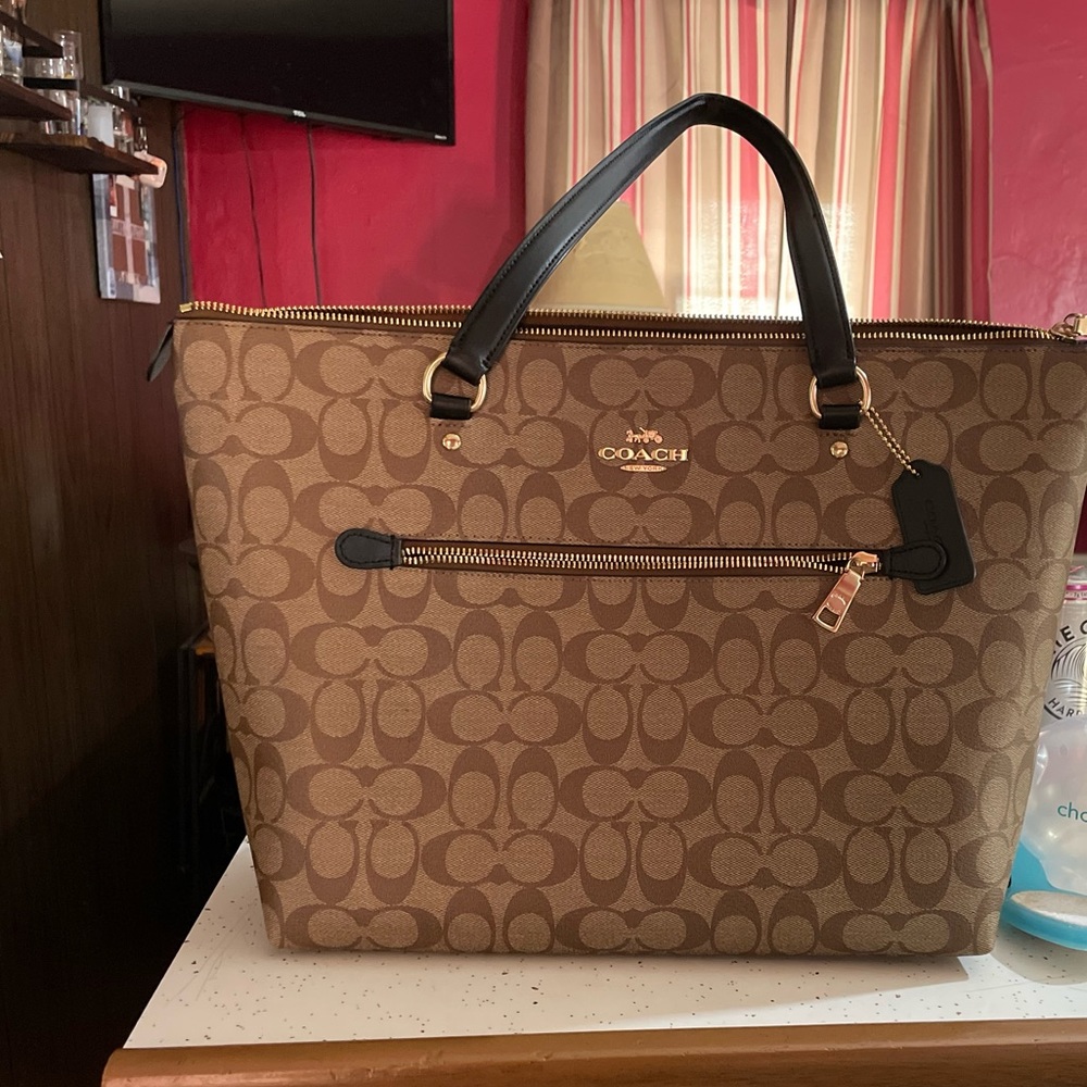 Coach signature canvas tote